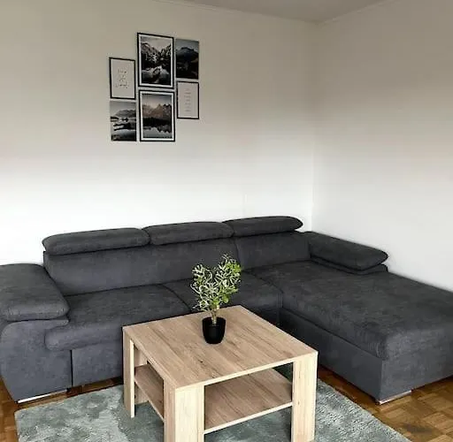 Loot Large /stadtrand /parkplatz Kitzingen