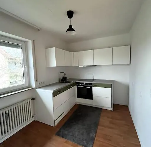 Loot Large /stadtrand /parkplatz *