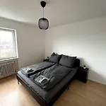 Loot Large /stadtrand /parkplatz *