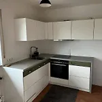 Apartamento Loot Large /stadtrand /parkplatz