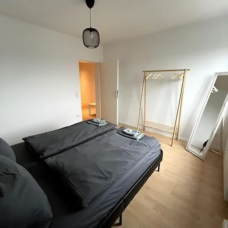 Apartment Loot Large /stadtrand /parkplatz