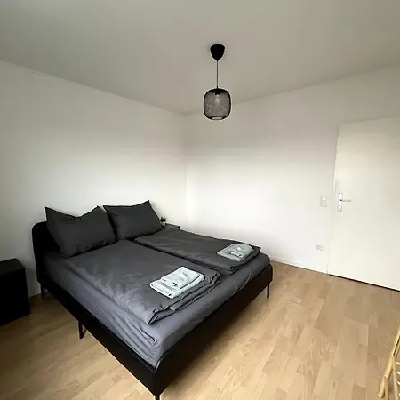 Loot Large /stadtrand /parkplatz *