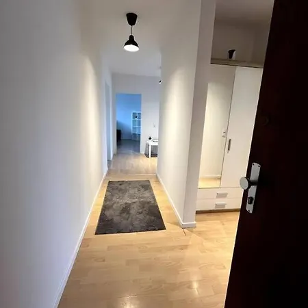 Apartment Loot Large /stadtrand /parkplatz *