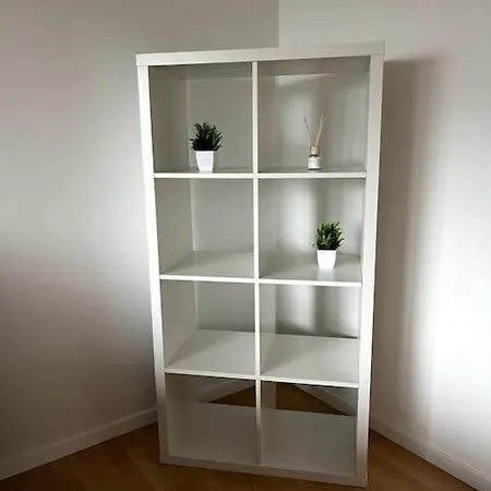Loot Large /stadtrand /parkplatz Apartment *