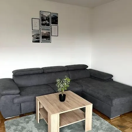 Loot Large /stadtrand /parkplatz Kitzingen