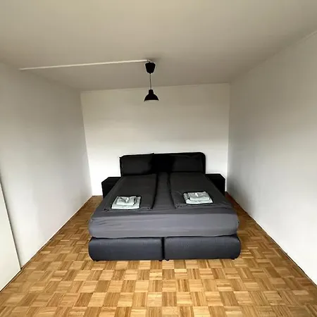 Apartamento Loot Large /stadtrand /parkplatz *