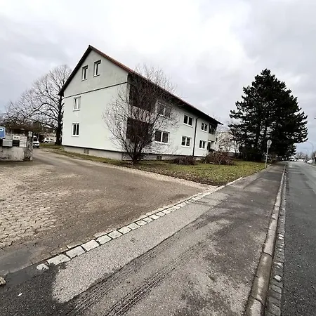 Apartment Loot Large /stadtrand /parkplatz